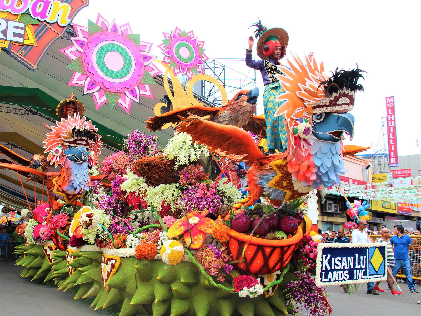 The Pamulak float parade built entirely from flowers