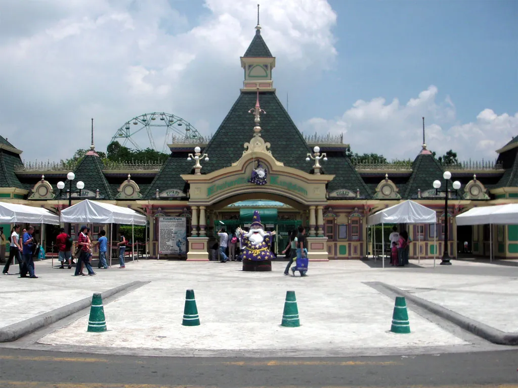 Enchanted Kingdom, Santa Rosa, Laguna